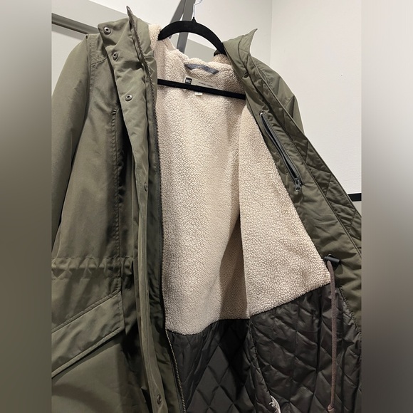 Women’s Small Insulted Water-Resistant Olive Green MEC Jacket - Picture 6 of 8